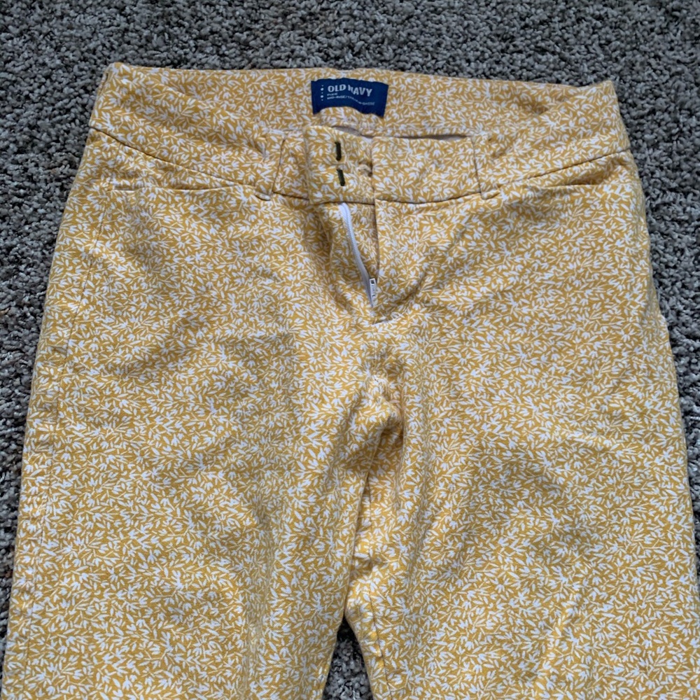 Yellow pixie pants - Picture 2 of 4